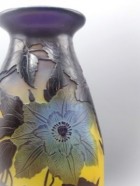 ガレ クレマチス花瓶